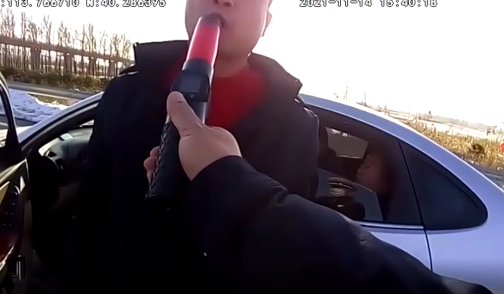 酒駕標(biāo)準(zhǔn)是多少毫升 沒(méi)喝酒卻被查出酒駕？！原來(lái)是……