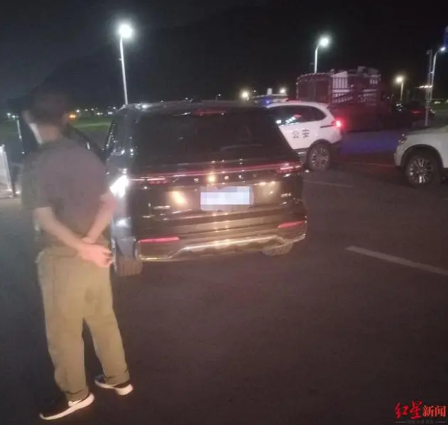 男子醉駕被查后“花式折騰”三小時(shí)，最終駕照被吊銷