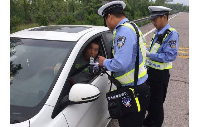酒后睡了7個小時還算酒駕嗎，記住了這些，再開車也不算酒駕