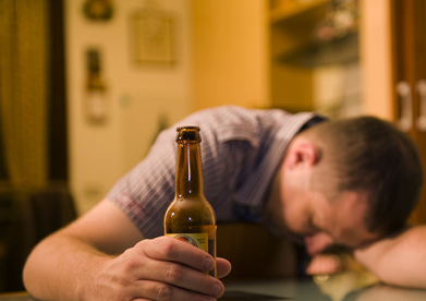 喝多少酒能測(cè)出來(lái) 酒精測(cè)試儀喝多少酒能測(cè)出來(lái)