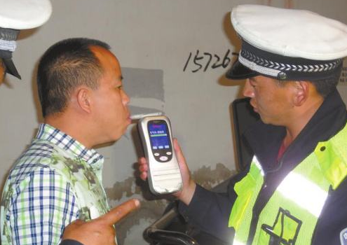 深圳酒精測試儀哪家好，酒精測試儀怎么用？